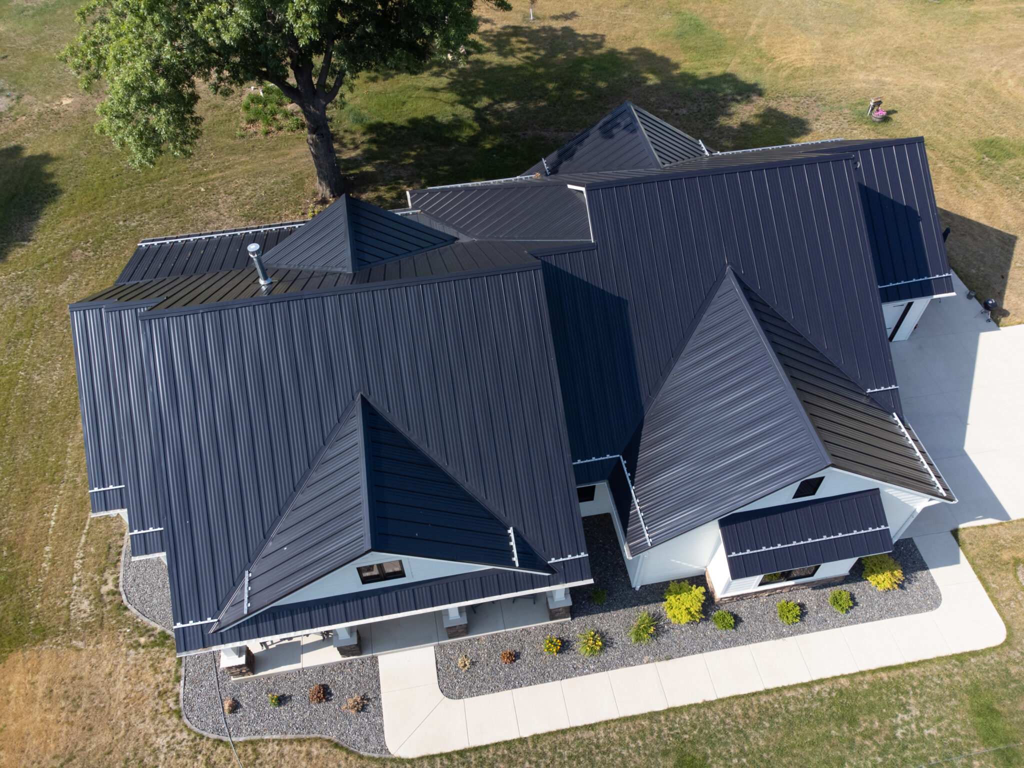 metal roofing services in Tampa Bay